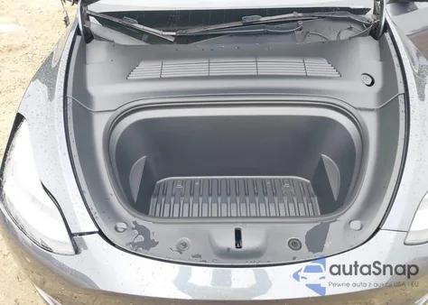 2022 Tesla Model Y Performance Dual Motor All-Wheel Drive z USA, uszkodzony, nr VIN 7SAYGDEF9NF377005